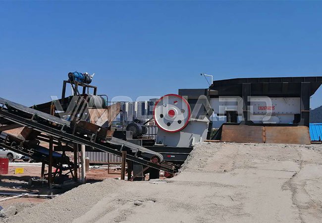 江蘇時產250噸移動破碎站現場